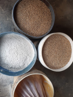 লাল আটা